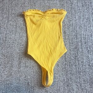 Urban Outfitters XS-TP Yellow Sleeveless Bodysuit